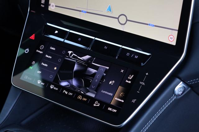 MASERATI Grecale usata, con Sensori di parcheggio anteriori