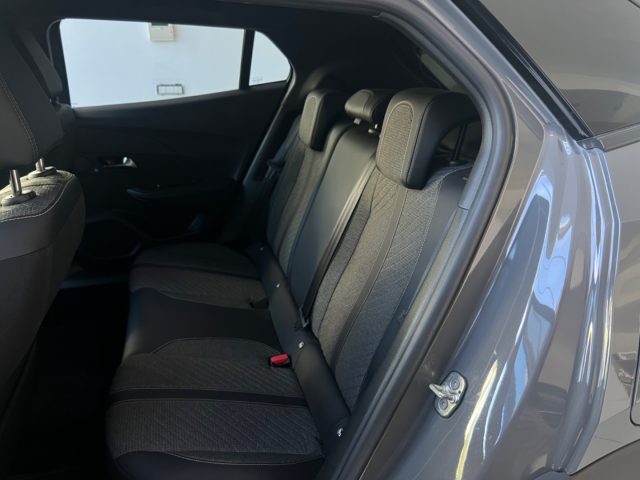 PEUGEOT 2008 usata, con Controllo automatico clima