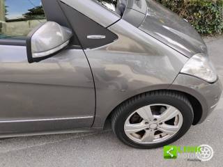 MERCEDES-BENZ A 160 usata, con Airbag laterali