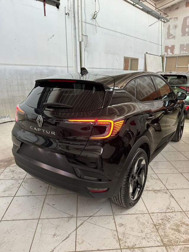RENAULT Captur usata, con Sedile posteriore sdoppiato