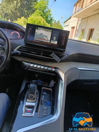 PEUGEOT 3008 usata, con Sedile posteriore sdoppiato