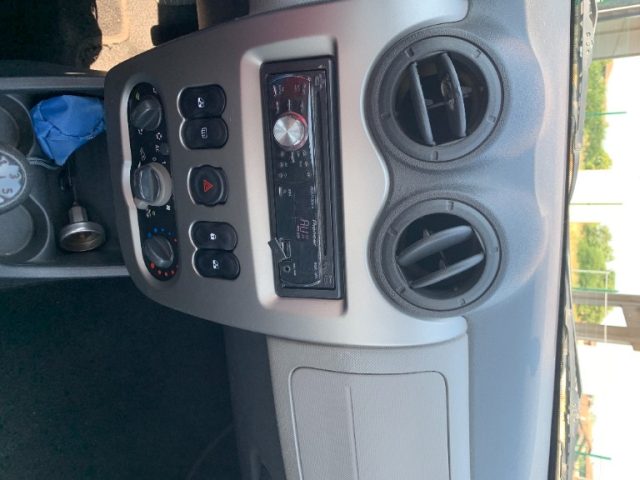 DACIA Sandero usata, con Specchietti laterali elettrici