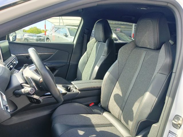 PEUGEOT 5008 usata, con Cerchi in lega