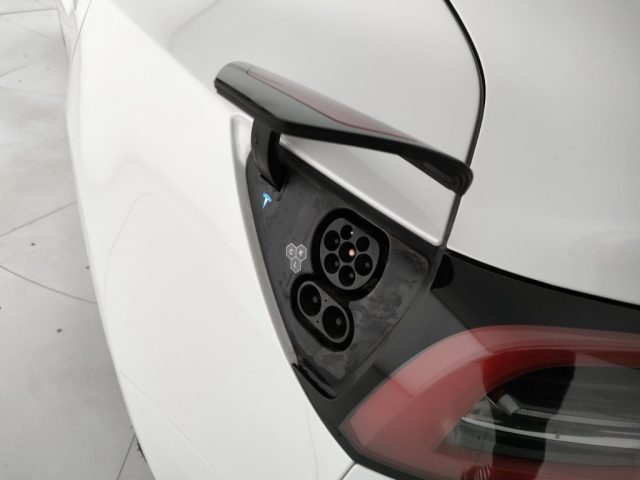 TESLA Model 3 usata, con Servosterzo