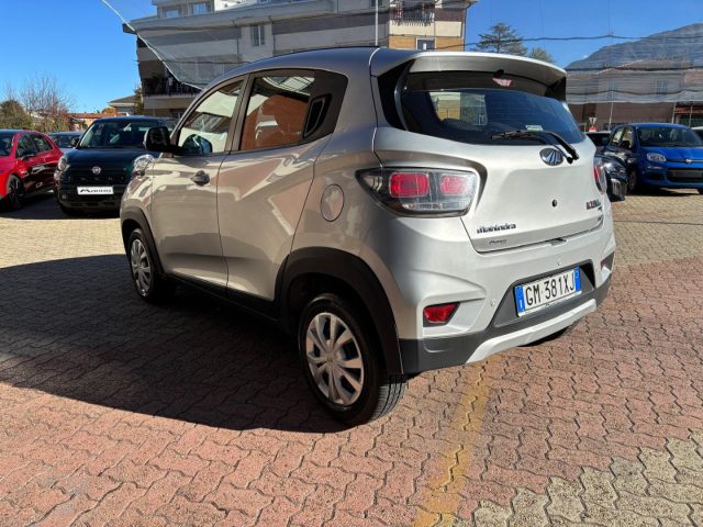 MAHINDRA KUV100 usata, con Airbag Passeggero
