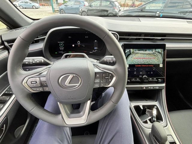 LEXUS LBX usata, con Sistema di navigazione