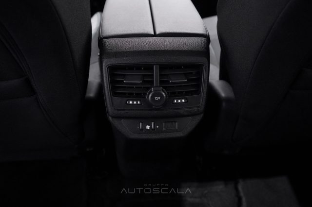 PEUGEOT 5008 usata, con Sensore di luce