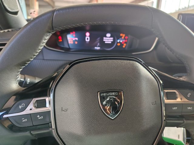 PEUGEOT 2008 usata, con Airbag testa
