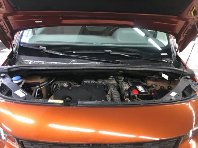 PEUGEOT Rifter usata, con Frenata d