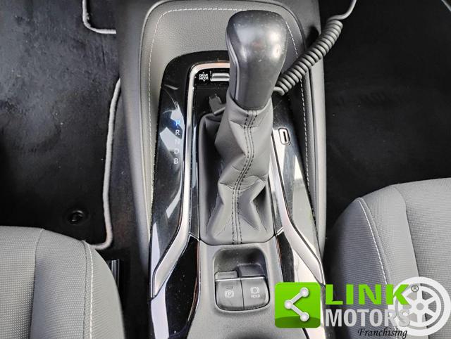 TOYOTA Corolla usata, con USB