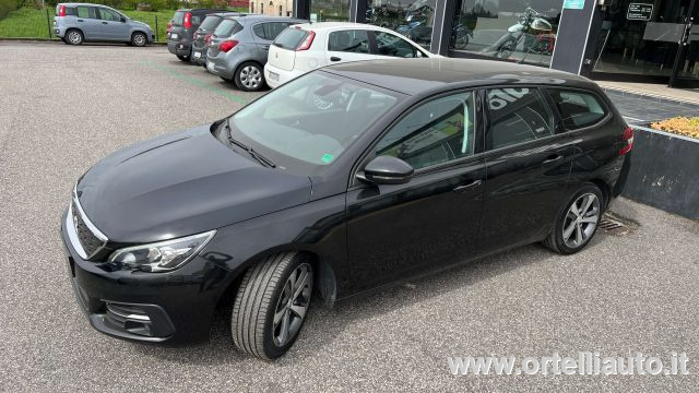 PEUGEOT 308 usata, con Specchietti laterali elettrici