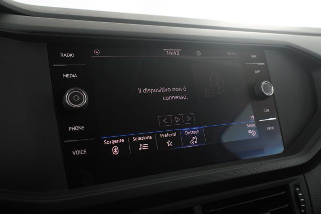 VOLKSWAGEN T-Cross usata 14