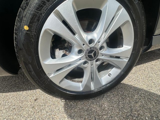 MERCEDES-BENZ C 220 usata, con Chiusura centralizzata