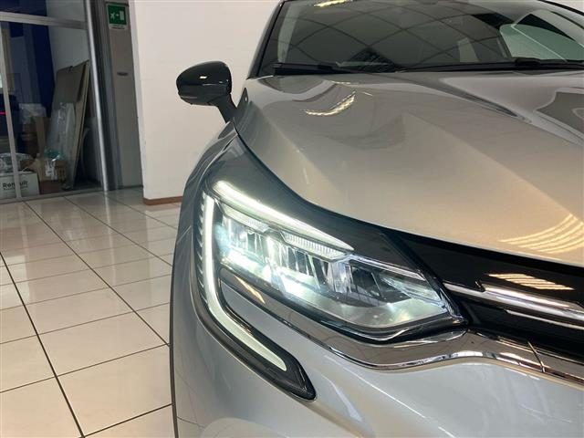 RENAULT Captur usata 6