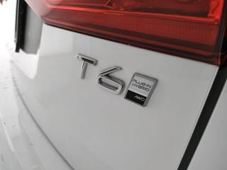 VOLVO XC60 usata, con Portellone posteriore elettrico