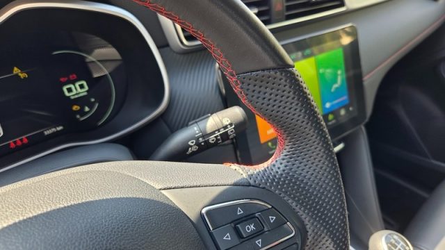 MG ZS usata, con USB