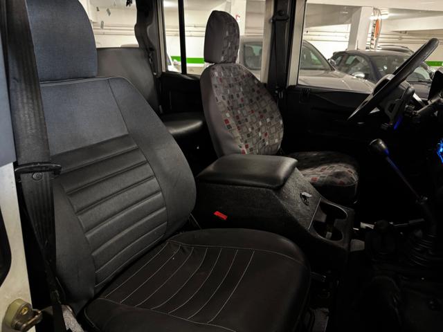 LAND ROVER Defender usata 12
