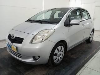 TOYOTA Yaris 5p 1.3 Sol