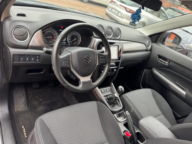 SUZUKI Vitara usata, con USB