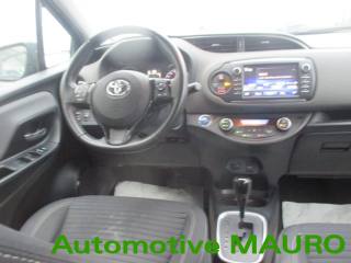 TOYOTA Yaris usata 21