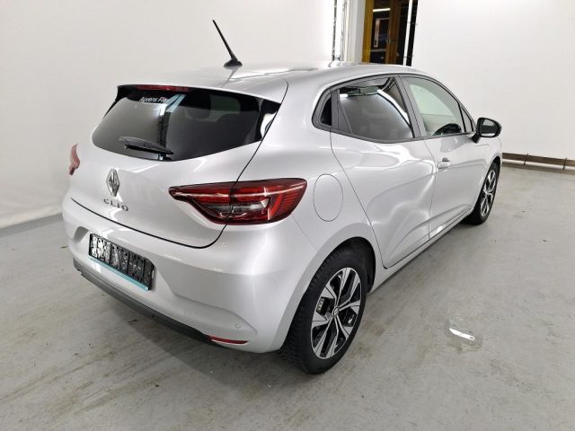 RENAULT Clio usata, con Autoradio