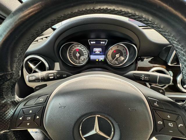 MERCEDES-BENZ GLA 220 usata, con Fari Xenon