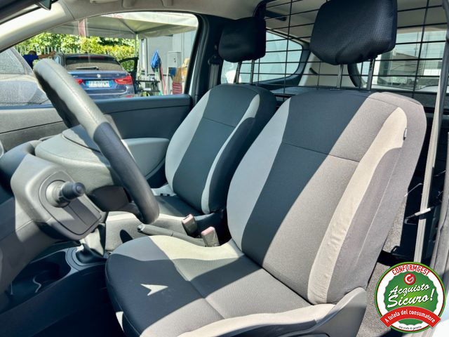 RENAULT Clio usata, con Climatizzatore