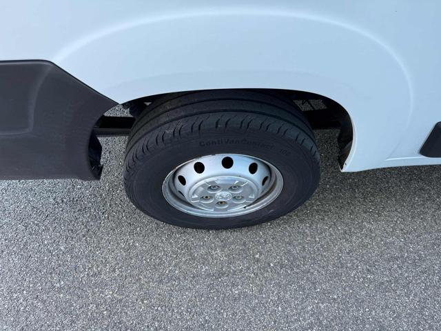 PEUGEOT Boxer usata, con Bracciolo