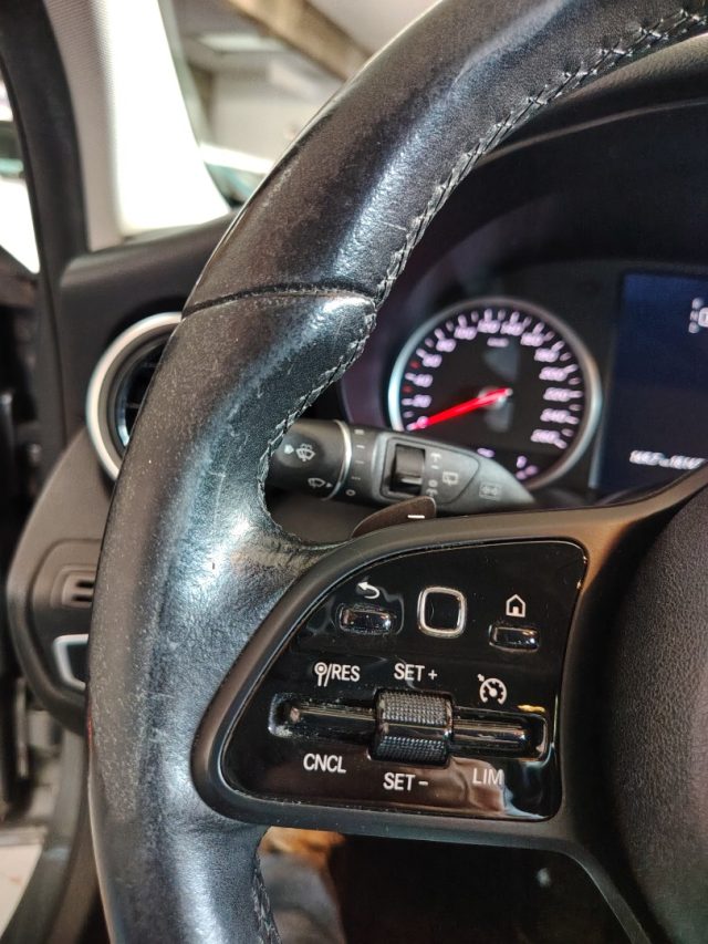 MERCEDES-BENZ C 220 usata 28