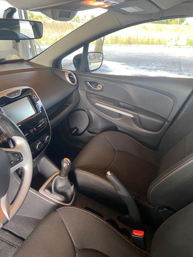 RENAULT Clio usata, con Park Distance Control