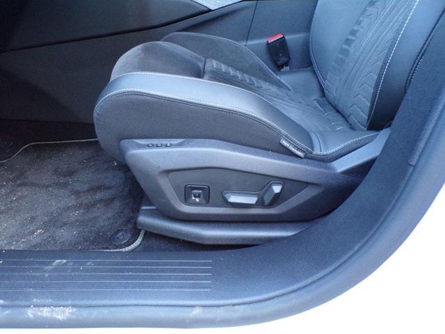 PEUGEOT 3008 usata, con Sedili massaggianti
