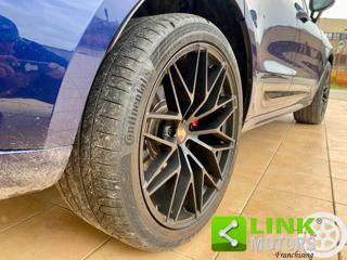 PORSCHE Macan usata, con Sedile posteriore sdoppiato