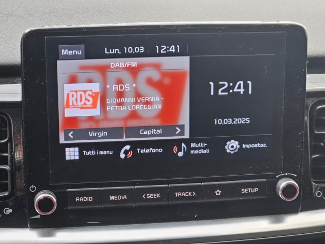 KIA Stonic usata, con USB