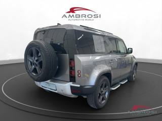 LAND ROVER Defender usata 5