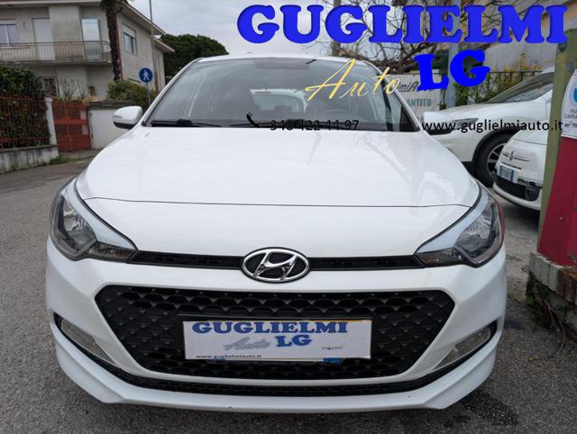 HYUNDAI i20 usata, con Airbag laterali