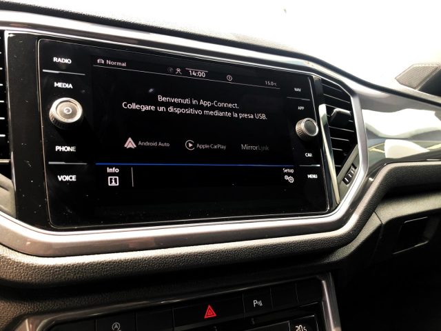 VOLKSWAGEN T-Roc usata, con Specchietti laterali elettrici