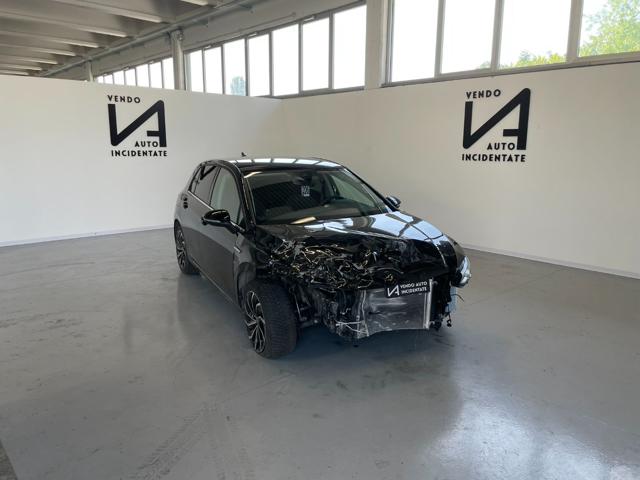 VOLKSWAGEN Golf usata, con ABS