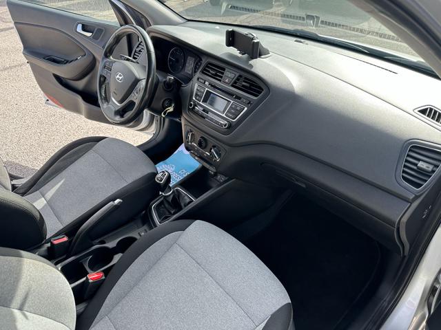 HYUNDAI i20 usata, con Cruise Control