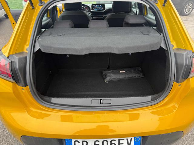 PEUGEOT 208 usata, con USB