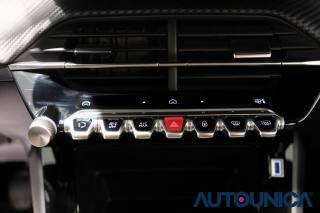 PEUGEOT 2008 usata, con Specchietti laterali elettrici