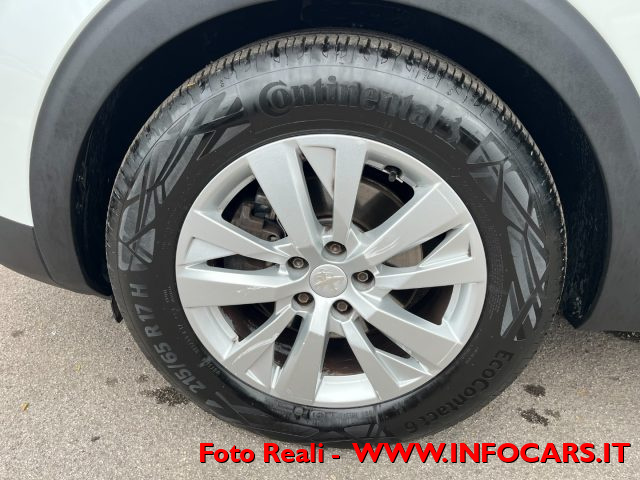 PEUGEOT 3008 usata, con Autoradio digitale