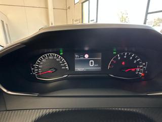PEUGEOT 2008 usata, con Airbag testa