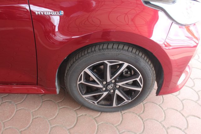 TOYOTA Yaris usata, con Autoradio digitale