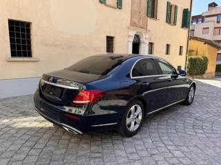 MERCEDES-BENZ E 220 usata, con Autoradio