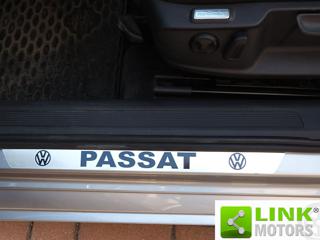 VOLKSWAGEN Passat usata 18