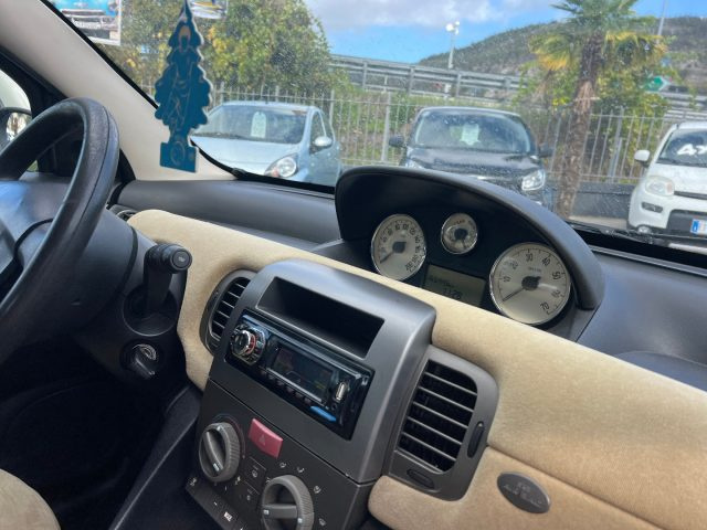 LANCIA Ypsilon usata, con Autoradio