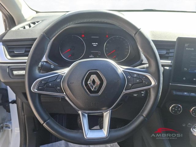 RENAULT Captur usata 12