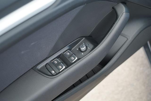 AUDI A3 usata, con Specchietti laterali elettrici