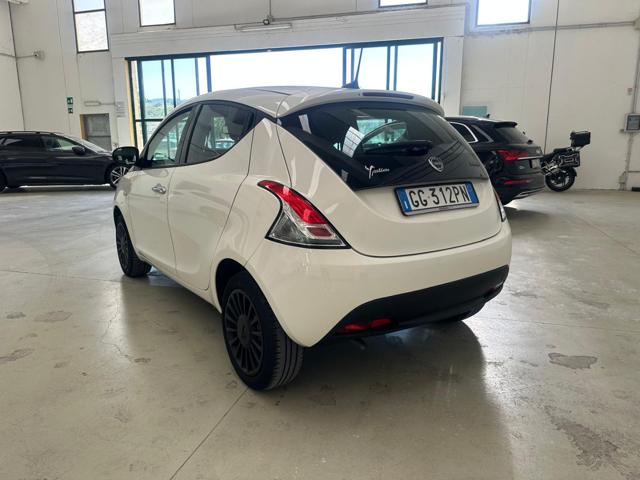 LANCIA Ypsilon usata, con ESP