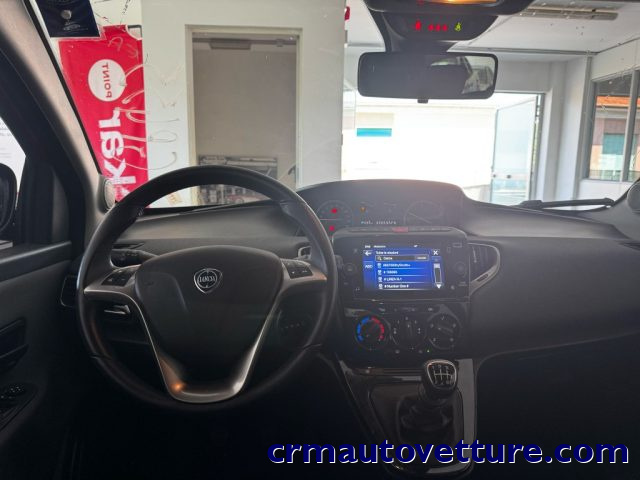 LANCIA Ypsilon usata, con ESP